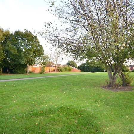 Appartement Redmire - 2 Bed 1St Floor Flat Overlooking Green à Darlington  Extérieur photo