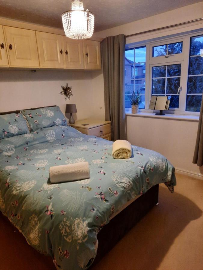 Appartement Redmire - 2 Bed 1St Floor Flat Overlooking Green à Darlington  Extérieur photo