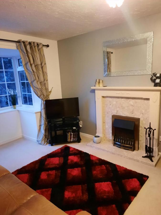 Appartement Redmire - 2 Bed 1St Floor Flat Overlooking Green à Darlington  Extérieur photo